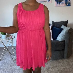 Forever 21- Pink Pleated Dress Size S
